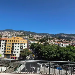 Garden And Seaview - Free Parking Appartement